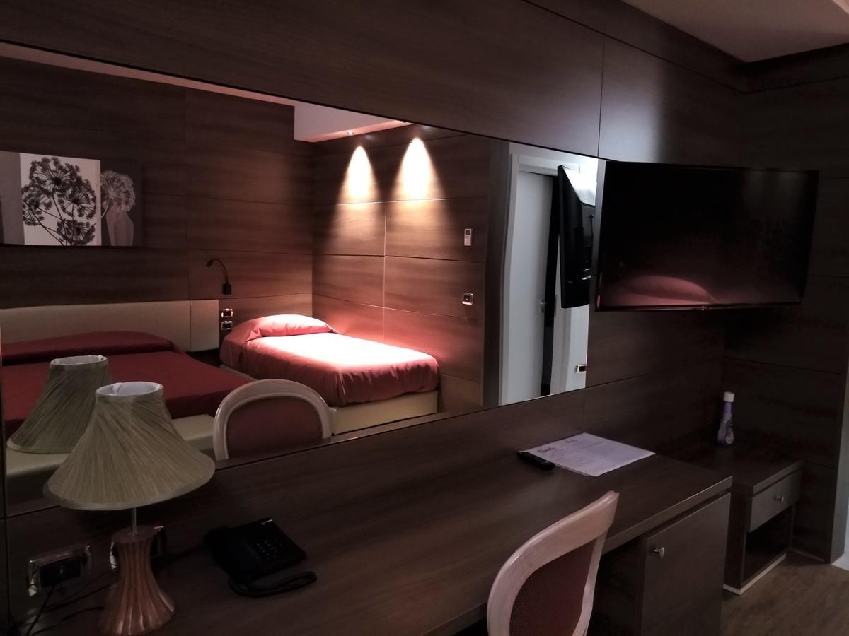 Family Center Hotel Atena Lucana Kültér fotó